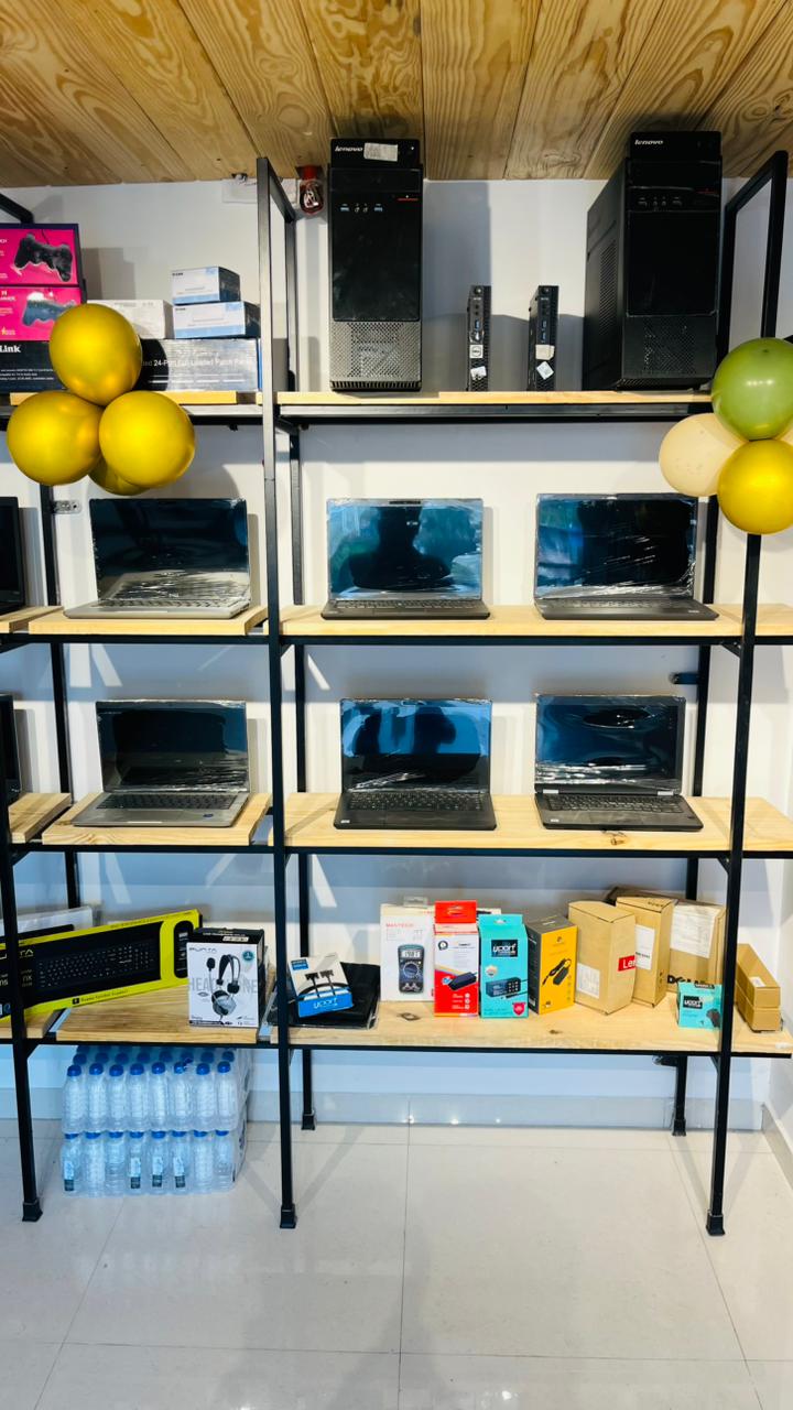 TechExpert Nexgen Laptop Repair Shop Near Me Lab Area